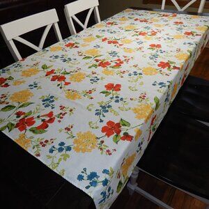 Home Studio Watercolor Floral Tablecloth Bright Flower Pattern 60" x 82" Oblong